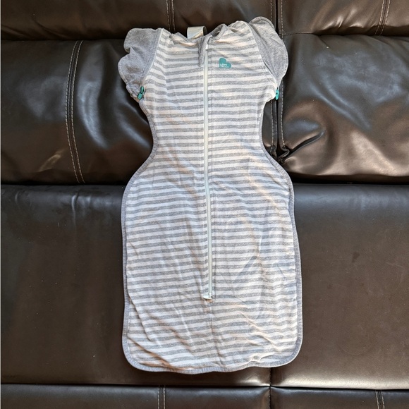 Love To Dream transitional swaddle sleep sack arms up zip up size medium - Picture 1 of 7